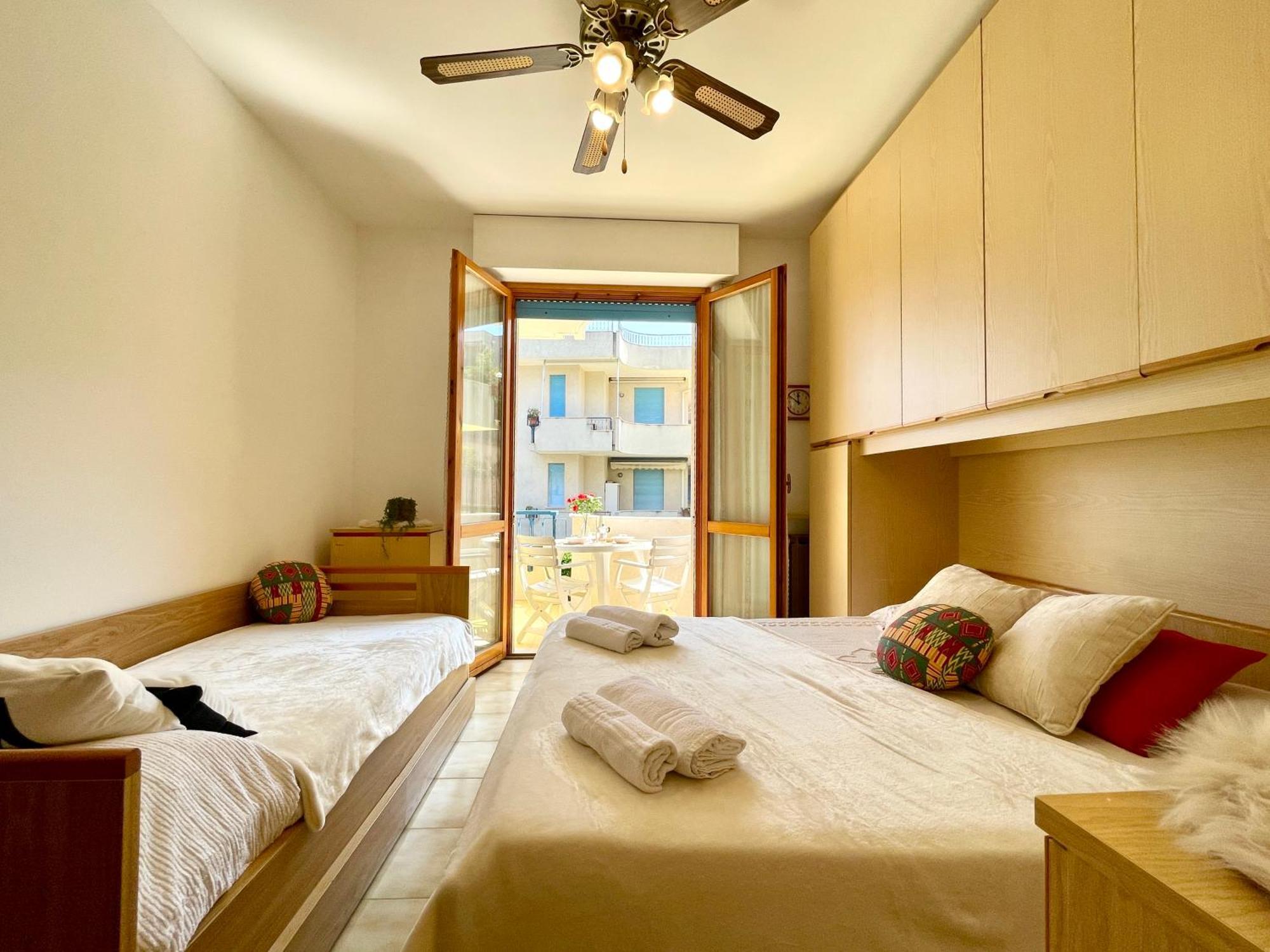 2 Locali A 600 Mt Dal Mare - Free Parking Apartamento Ceriale Exterior foto